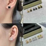 VanC***f V*A 梵克*宝 Luxury mini迷你 size 耳钉Earrings 顶级版本CNC Top Version